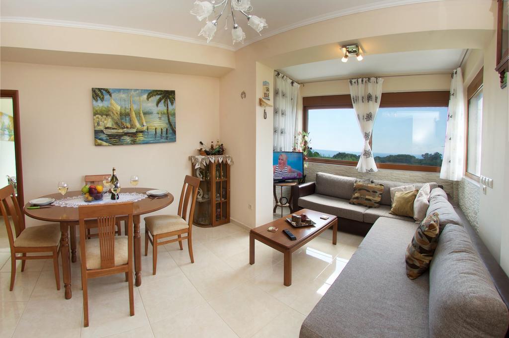 Villa Alonia Skala  Kamer foto